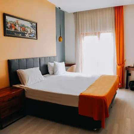 N&d&d Hotel *